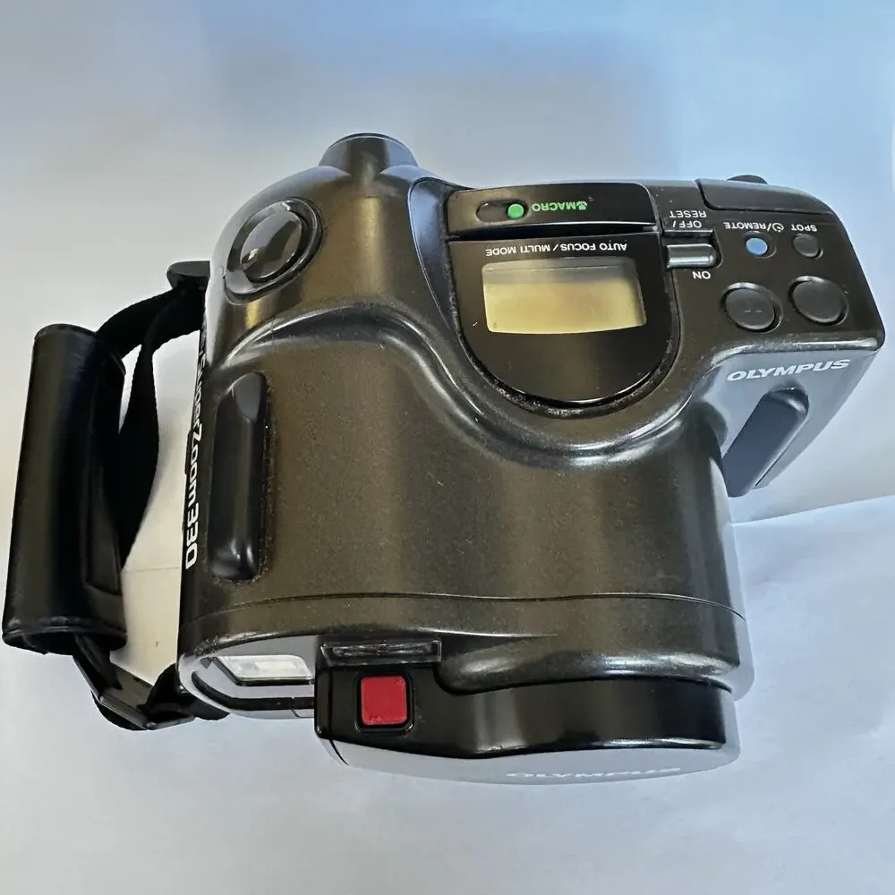 Vtg Olympus Infinity SuperZoom 330 AF Point & Shoot 35mm Film Camera Works